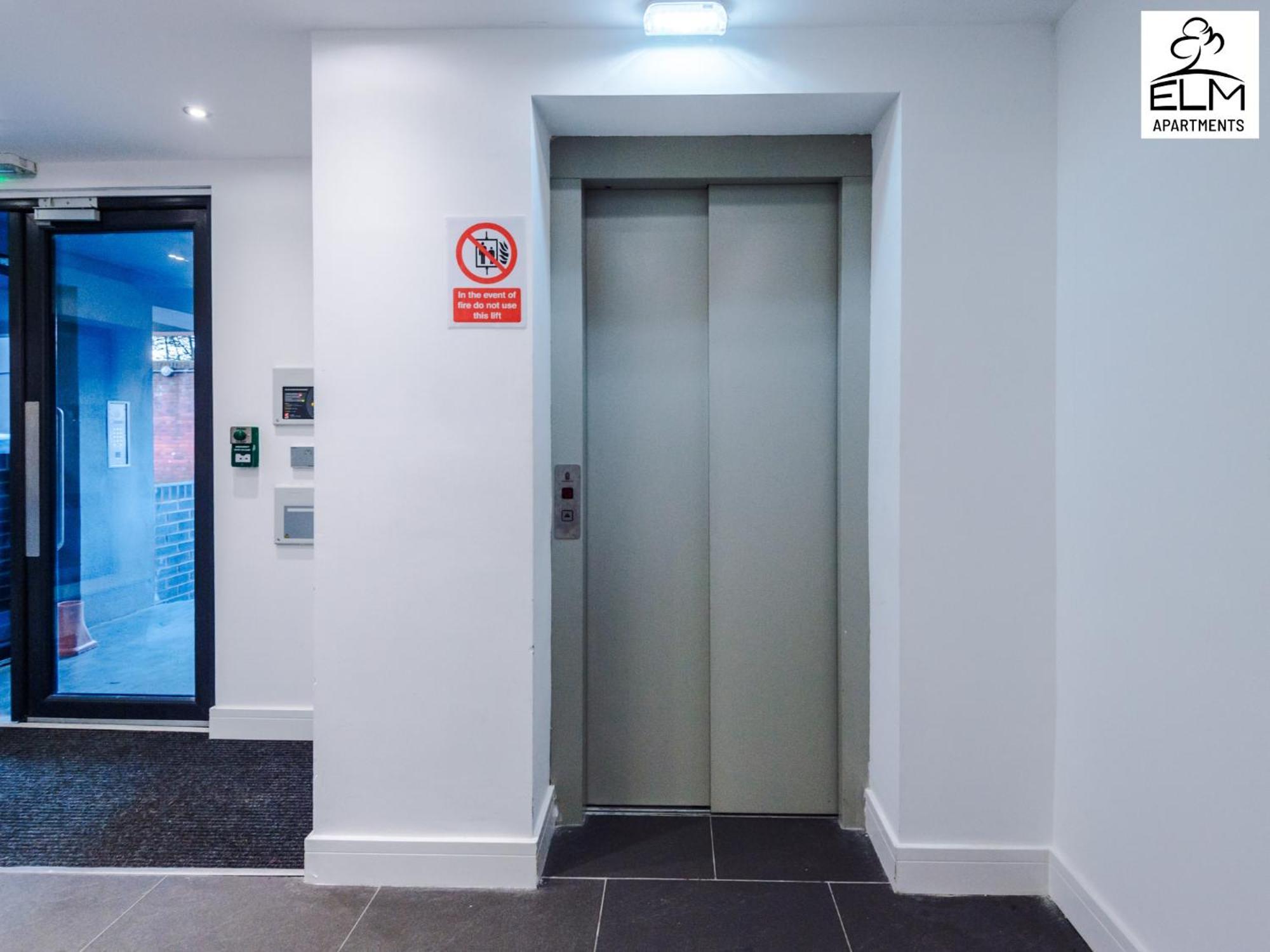 Elm Aparthotel , Collection Of Apartments Available Near Media City , Free Parking Μάντσεστερ Εξωτερικό φωτογραφία